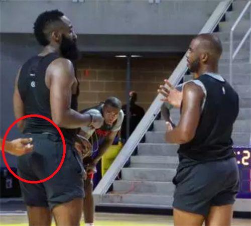 萨拉赫确认离队时间！将战布莱顿并告别球迷，非洲杯后未来成谜（萨拉赫敲定离队时间：战布莱顿后向球迷告别，非洲杯后去向成谜）