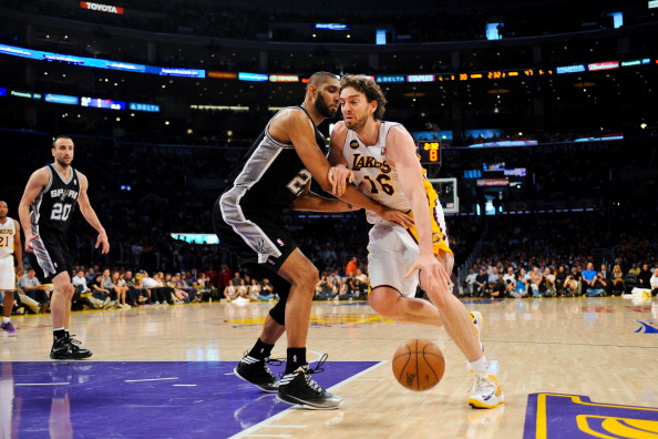 阿拉维斯对阵皇家马德里：西甲第16轮生死之战（西甲第16轮焦点战：阿拉维斯迎战皇家马德里）