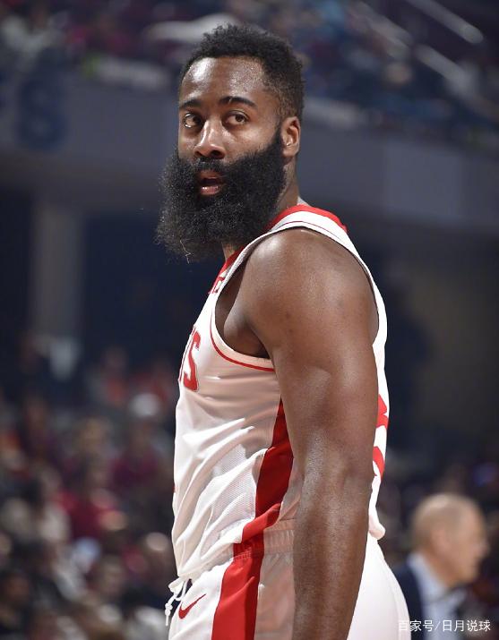 勒克莱尔：这是一个令人失望的赛季，希望26年能有所进步（勒克莱尔：对本季表现失望，期盼2026年取得进步）