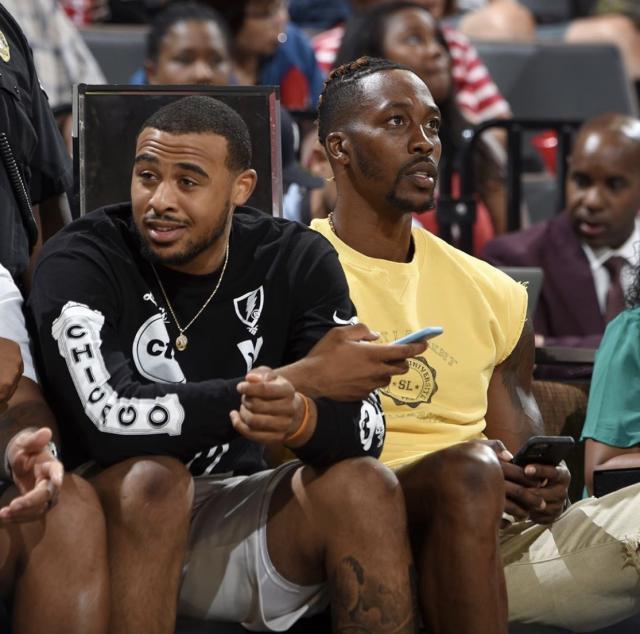 带队6战4胜重回积分榜榜首，穆斯卡特当选中超9／10月最佳教练（穆斯卡特率队6战4胜再登榜首，荣膺中超9／10月最佳教练）