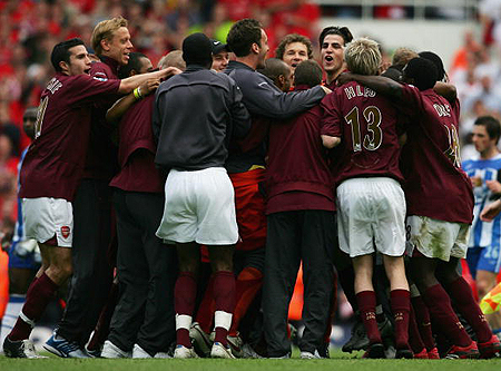 阿森纳恐怖主场难耐欧冠之王 首回合或1-1战平（枪手魔鬼主场难撼欧冠之王 首回合或以1-1收场）