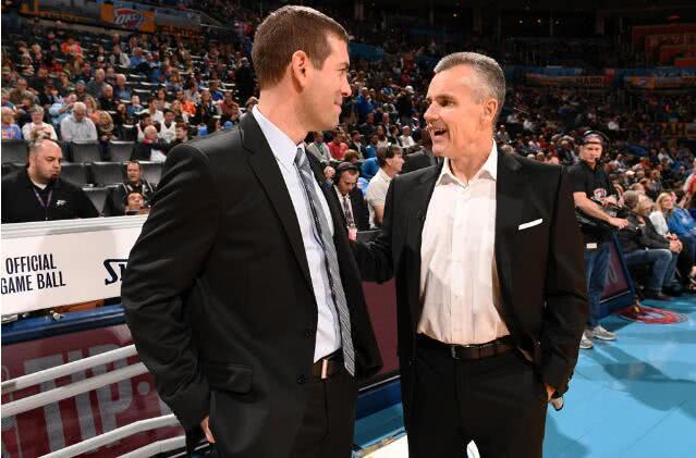 埃尔切主帅：我们球场太长了，不好限制姆巴佩和维尼修斯反击（埃尔切主帅：球场过长，难以遏制姆巴佩与维尼修斯的反击）