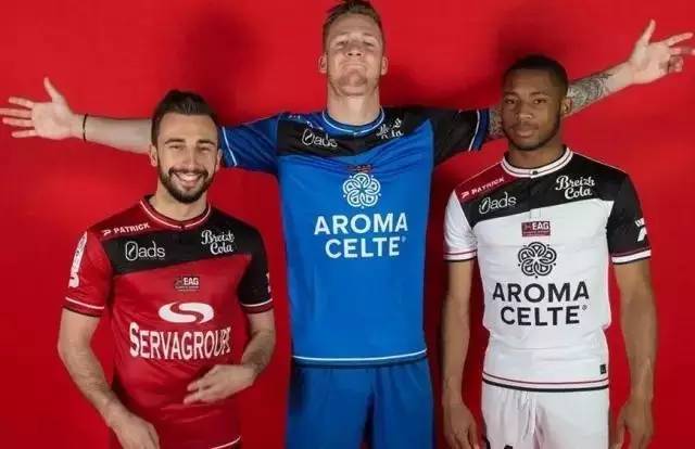 安切洛蒂将续约巴西队至2030年，成最高薪国家队主帅（安切洛蒂将与巴西队续约至2030年，薪资居国家队主帅之首）