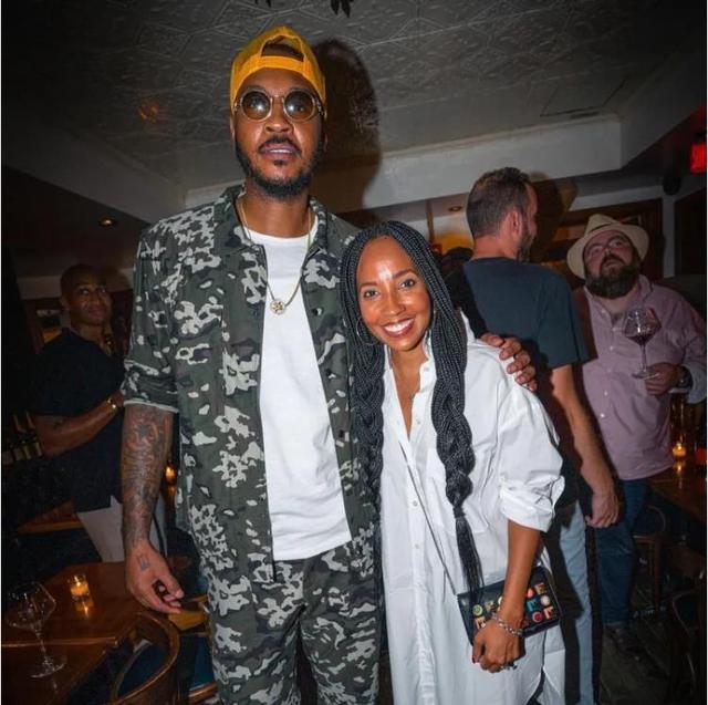 世体：本赛季巴萨15场比赛丢20球，弗里克防守战术再受质疑（世体：巴萨本季15战丢20球，弗里克防守体系再度受质疑）