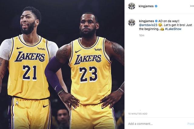 斯卡洛尼戴白手套递交世界杯，因凡蒂诺为仪式错误公开道歉（斯卡洛尼戴白手套交接大力神杯，因凡蒂诺就仪式失误公开致歉）